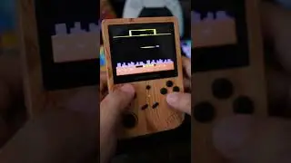 ATARI's Defender for the Atari 2600. Emulated on handheld. Giveaways soon...