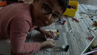 Avyan Lego vending machine2