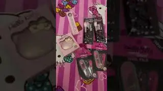 Hello Kitty Daiso Makeup 😻💄😻 #bikollection #makeup #daiso #philippines