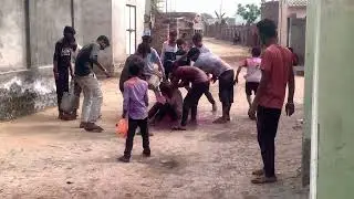Holi khelte huye Punsisar me