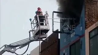 Fire Breaks Out in Amin Pur Bazar Market Plaza Faisalabad | Faisalabad One | 23 Oct 2025