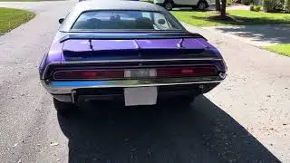 1970 Dodge Challenger - Start Up & Walk Around