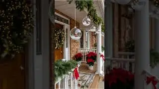 15 Townhouse Front Porch Christmas Decor Ideas For A Festive Welcome