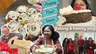 Baking Holiday Treats on Boxing Day: Cinnamon rolls, Cookies, Puff pastry     + Your messages
