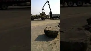 Unloading skid steer