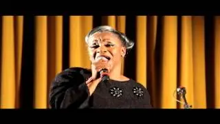 REGINA BELLE SINGING