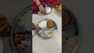આજે જમવાનું મગ નુ શાક ll #shortsfeed #food #gujratikhana #gujratirasoi #rasoi #cooking #shorts