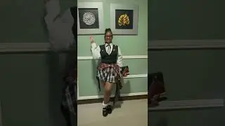 PAULA KWENYE VAZI LA MWAMAFUNZI....