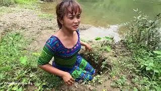 Primitive Life : Ep 67 - The girl scrambled for the pineapple of a forest chaser chasing the river