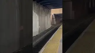 NJT 1625 arriving at Secaucus with NJT 4205 leading #youtubeshorts #njtransit #secaucus #rushhour