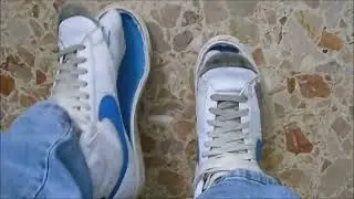 toes wiggling