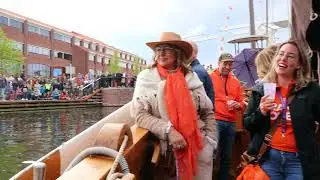 Blij dat ik glij Harderwijk terugblik.