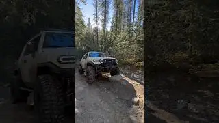 The 37s crawl over rocks like nothing.   #explore #fj #fjcruiser #toyota4x4 #yota