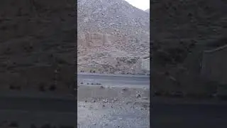 Amazing view of Quetta Highway from the train 🚉 🛤 #train #pakistanrailway #explore #mountains