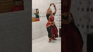 Traditional makeup & hair for Bharatanatyam || Monika Adani #StageReady #makeover #beauty