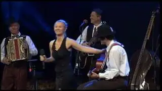 PRIFARSKI MUZIKANTI & Darja Stravs Tisu - Pojdam u Rute