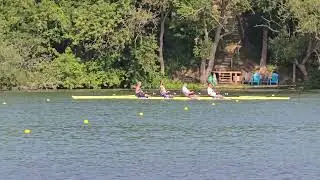 Men's Coxless Four Steady State: Good traction, rhythm and distance per stroke