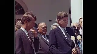 1962: От орбиты Джона Гленна до Карибского кризиса