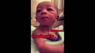 Baby Fresh Out Moms Womb acts like he&rsquo;s already been here before and Back on this planet 😭👶🏾🤯