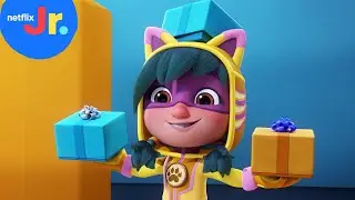 The Action Pack Saves Christmas Trailer 🎄 Netflix Jr