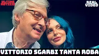 Tanta roba  Vittorio Sgarbi sedotto da Riae, una delle Suicide Girls pi&ugrave; note d'Italia