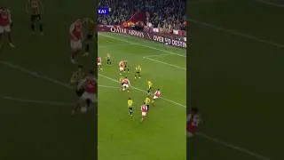 FANTASTIC FLICK BEFORE ARSENAL SCORE!