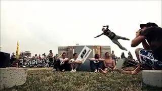 PARKOUR whatsapp status / FREERUNNING  ( TULE FT. CHRIS LINTON - FEARLESS ) #parkour #freerunning