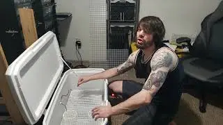 How to build a coleman cooler incubator