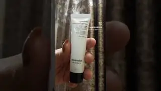 Minimalist fluid sunscreen