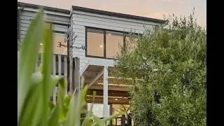 11b Nellie Drive, Kumeu by Diego Traglia & Jamie Sokol