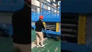 Mobile scissor lift with auxiliary walk device, easy to operate and move