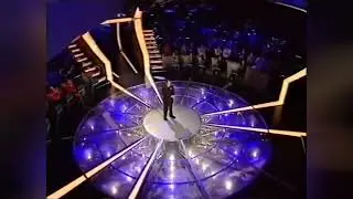 Wie wordt multimiljonair intro with Original People from the intro appearing