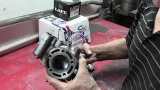 Sleve for 2 stroke engine cilinder install