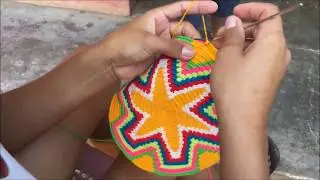 Wayuu Woman weaving how to Crochet a Wayuu Bag