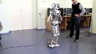 ВолгГТУ, шагание робота-андроида AR-600