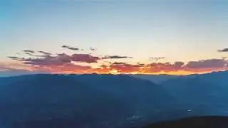 Tim Angrave - Cloud 10 (One Minute Music Timelapse)