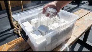 Gym chalk powder play #asmr #satisfying #shortvideo 