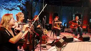 Airboxes feat. Eilidh Shaw, Amy Henderson & Ross Martin 'Better off dead' @merodefestivalconcerten