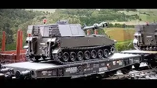 Panzerartilleriebataillon 165 verlädt 1979 seine Panzerhaubitzen M 109 G.