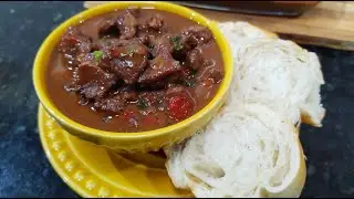 COMO FAZER GOULASH AO VINHO