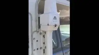 2001 Lance 1121 - Camper Jacks