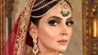 Saba Qamar looks preety in bridle dresses New photoshot