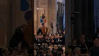 Giant octobass in Gounod's St Cecilia Mass #classicalmusic #doublebass #orchestra #choir