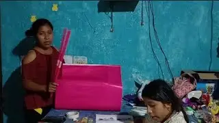 🚨Algo no est&aacute; bien😰aurora se encuentra en problemas😤dora la rega&ntilde;a fuertemente🤬