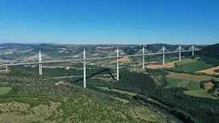 Viaduc de Millau , Aveyron , France ( drone 4k )