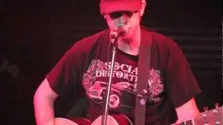 Tony Sly live @ Foufounes Electriques in Montreal 2011 (RIP 1970-2012)