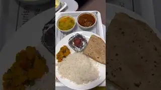 1st AC Dinner Service 🍛 | Duranto Express | #irctc #indianrailways #food #shorts #youtubeshorts