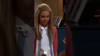 That's my girl! (Elexa and Katie edit) 💖😋