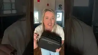 The perfect gift for her! Pink makeup bag now $15! #makeupbag