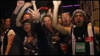 WARNING: Watch Out for Collingwood Fans!